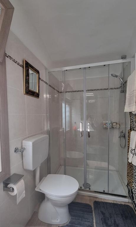 Beautifully Restored Romantic Apartment In The Centre Of Historic Dolcedo Exterior photo