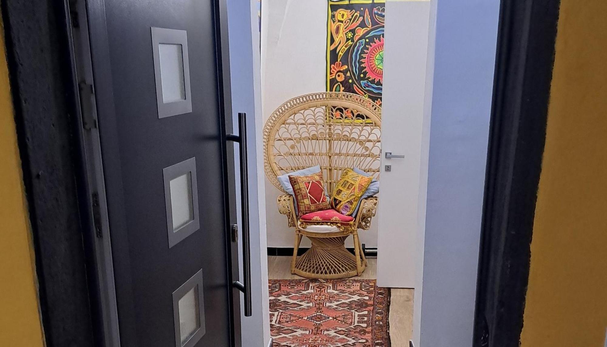 Beautifully Restored Romantic Apartment In The Centre Of Historic Dolcedo Exterior photo