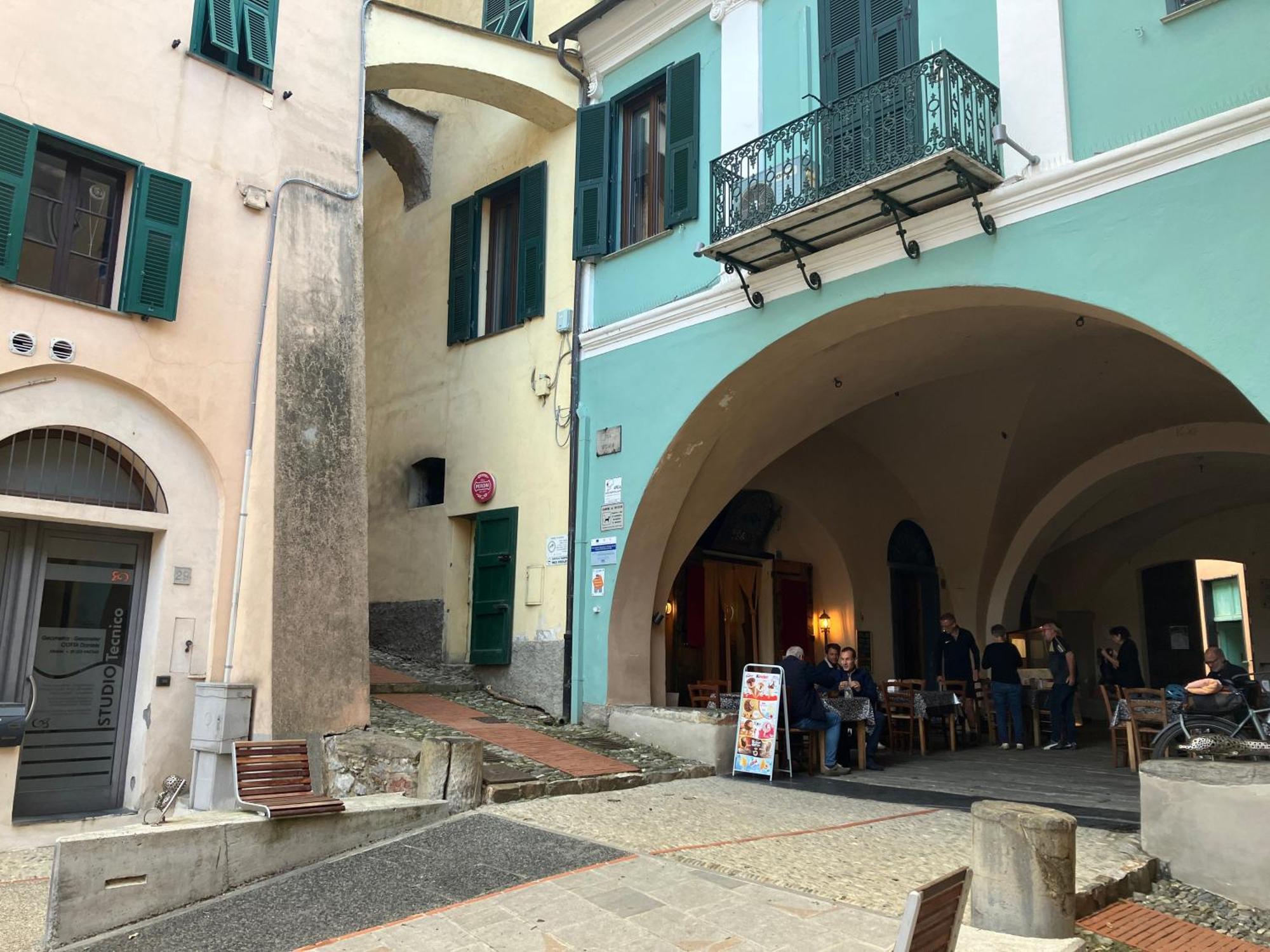 Beautifully Restored Romantic Apartment In The Centre Of Historic Dolcedo Exterior photo